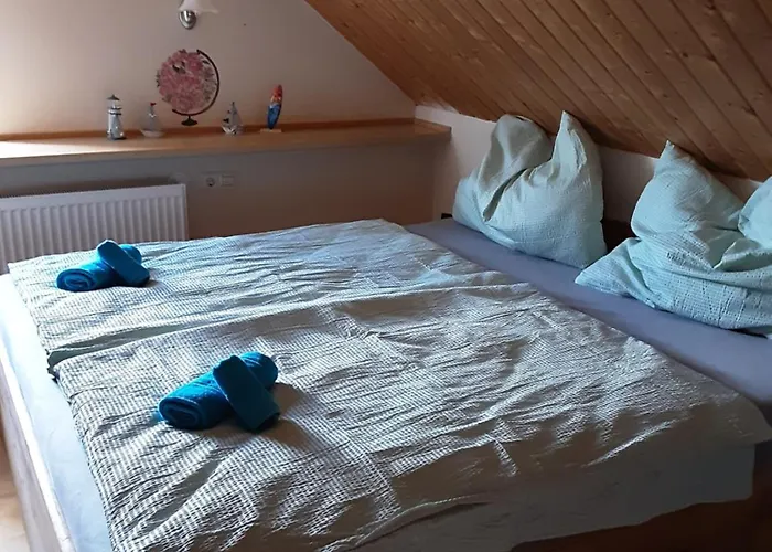 Hausveronika Homestay *